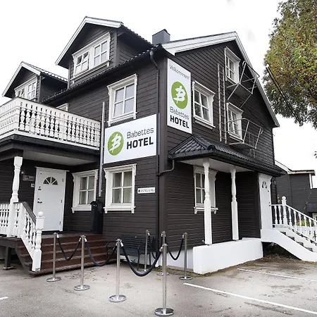 Mo Gjestegard 摩城